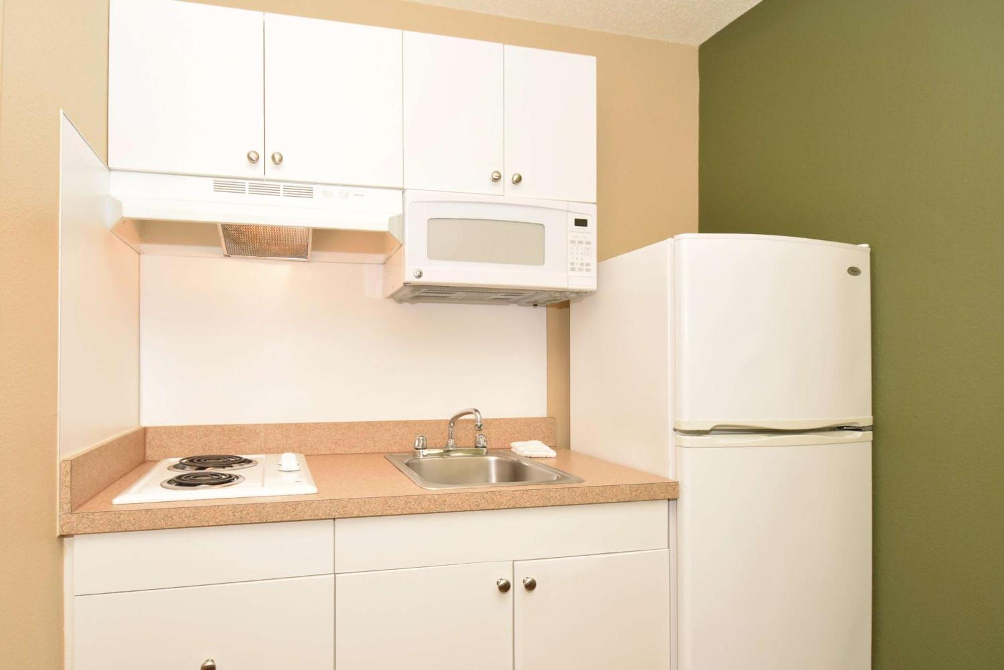 Extended Stay America Select Suites - Durham - University - Ivy Creek Blvd Buitenkant foto
