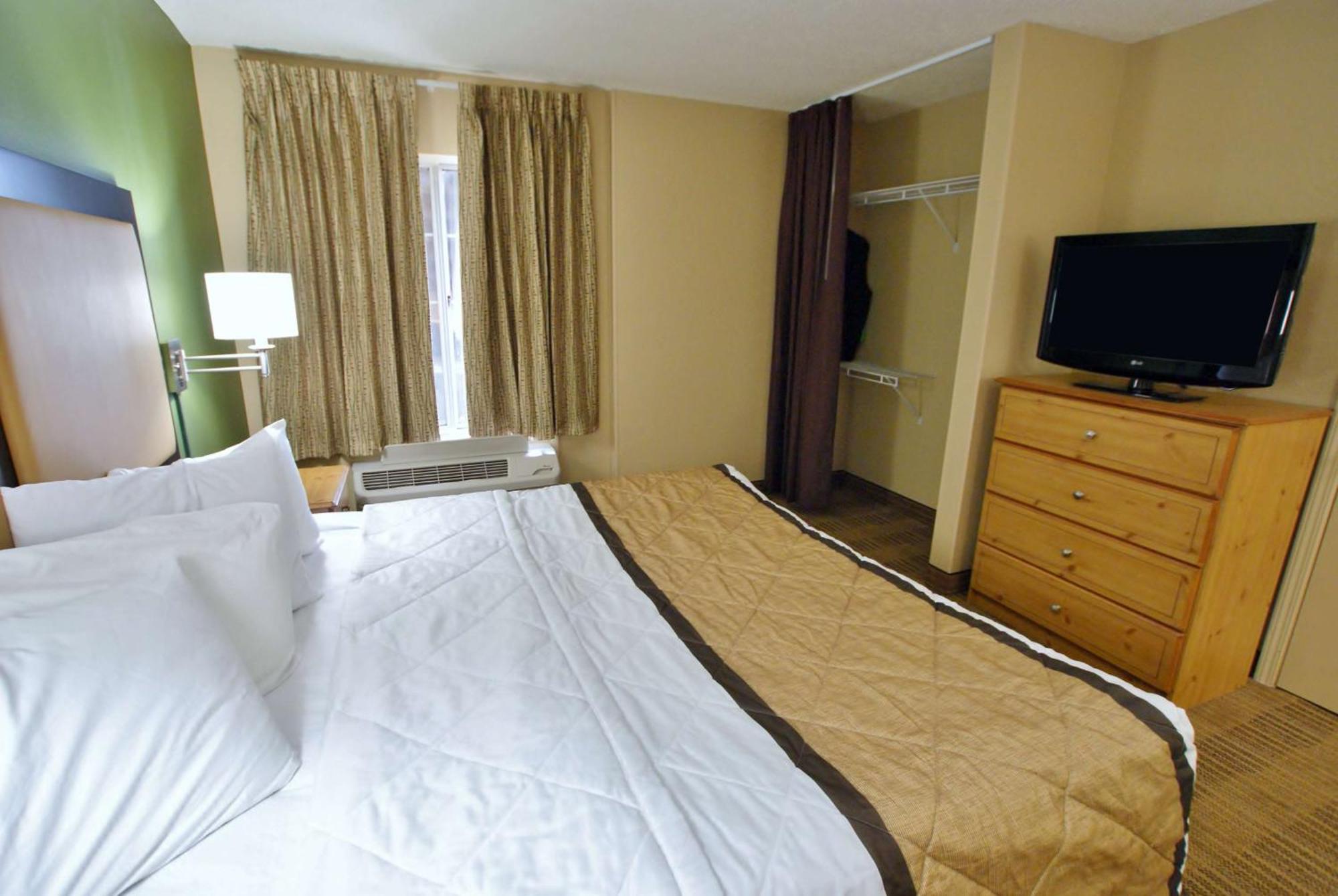 Extended Stay America Select Suites - Durham - University - Ivy Creek Blvd Buitenkant foto