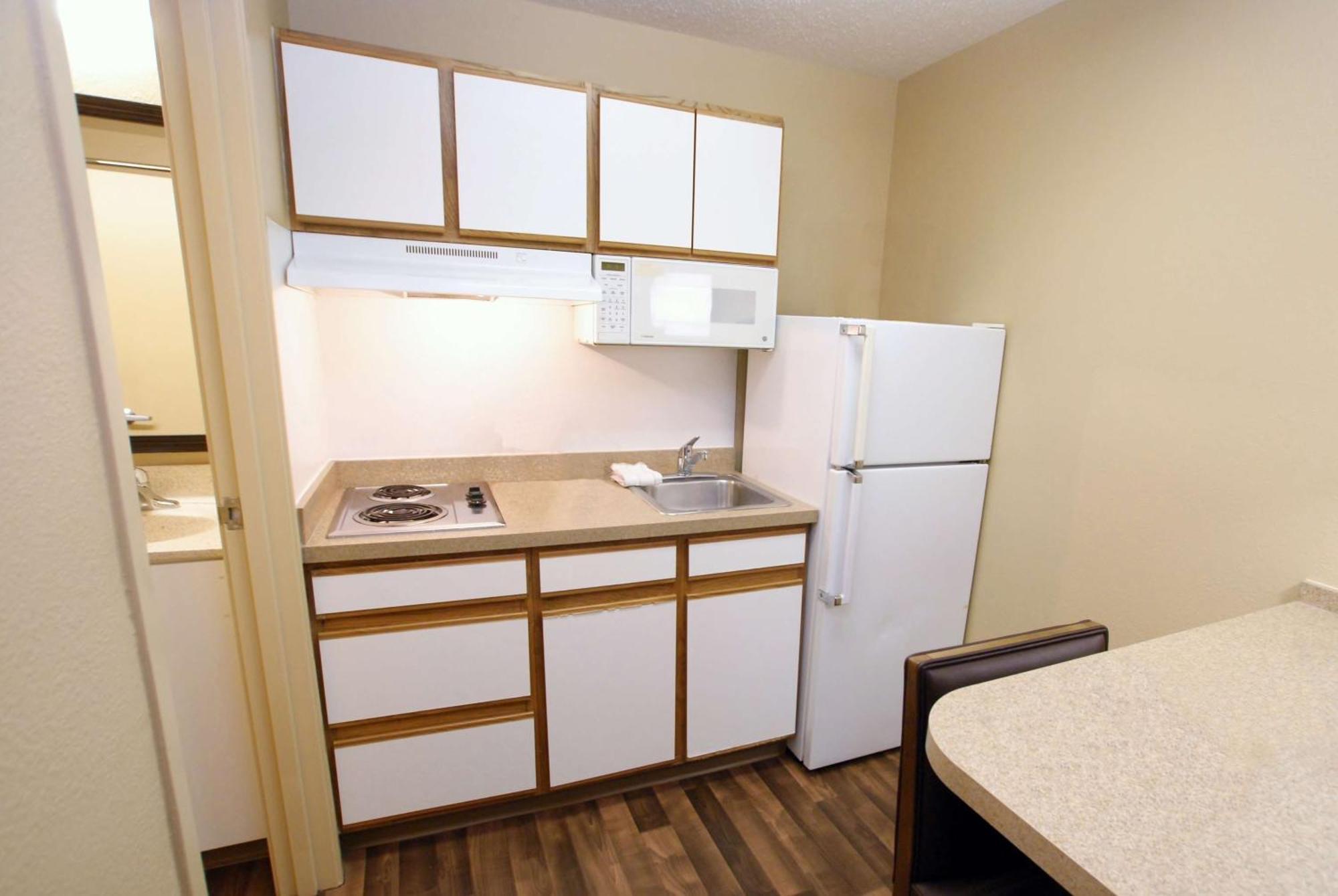 Extended Stay America Select Suites - Durham - University - Ivy Creek Blvd Buitenkant foto