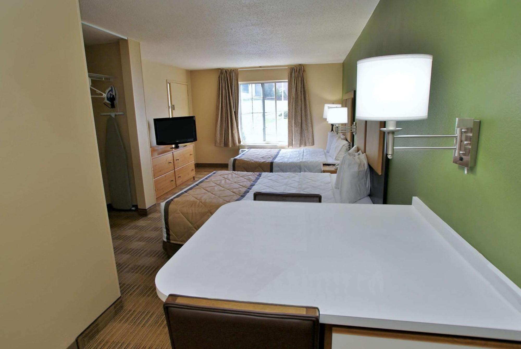 Extended Stay America Select Suites - Durham - University - Ivy Creek Blvd Buitenkant foto