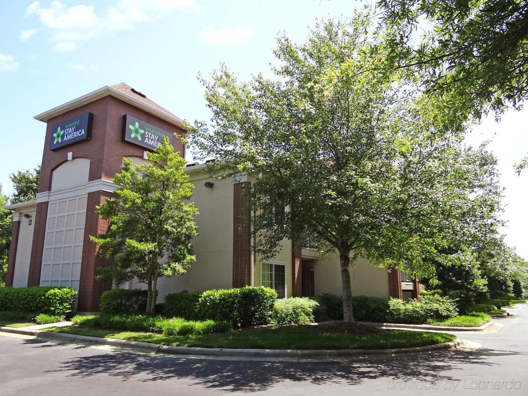 Extended Stay America Select Suites - Durham - University - Ivy Creek Blvd Buitenkant foto