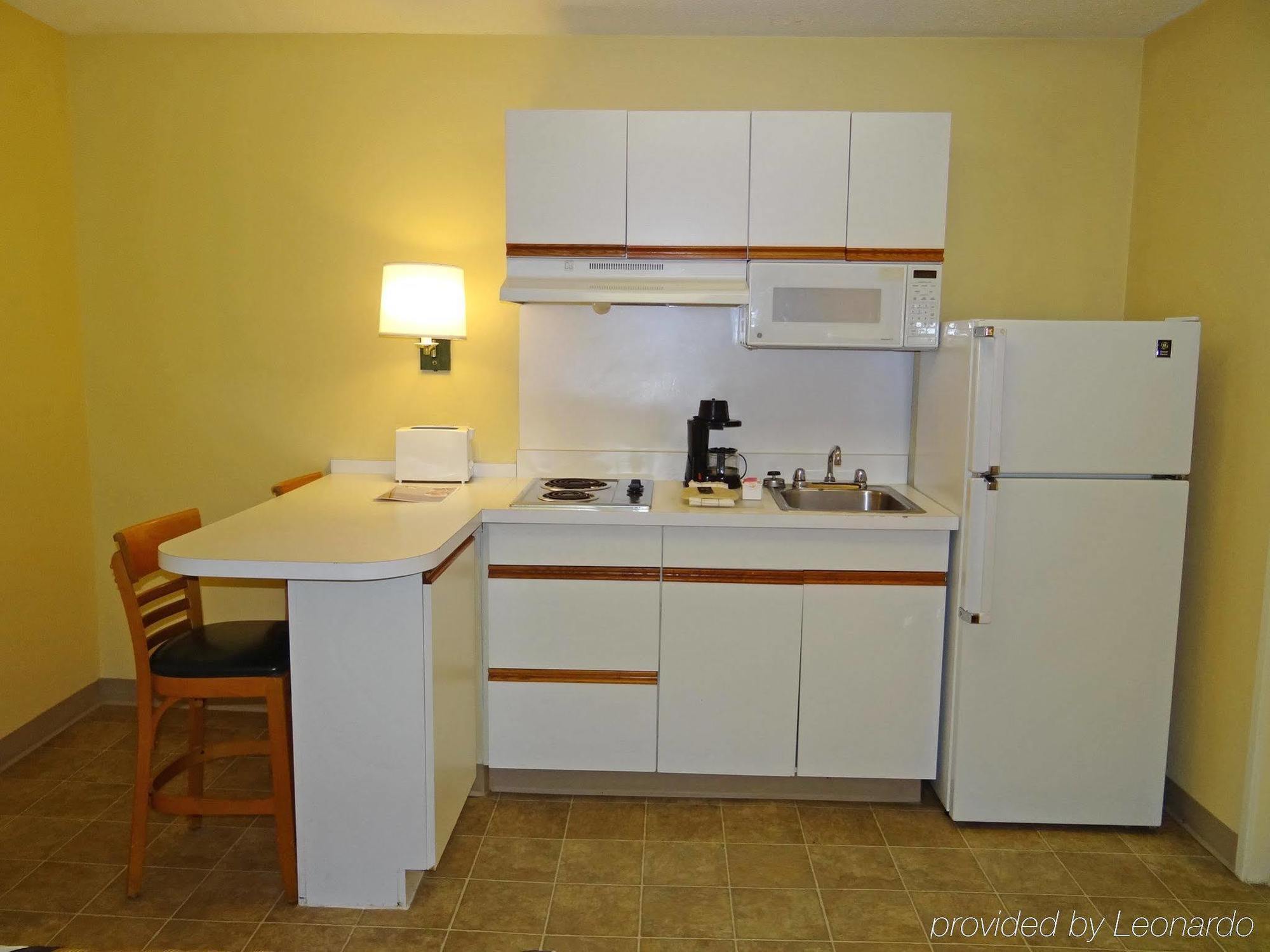 Extended Stay America Select Suites - Durham - University - Ivy Creek Blvd Buitenkant foto